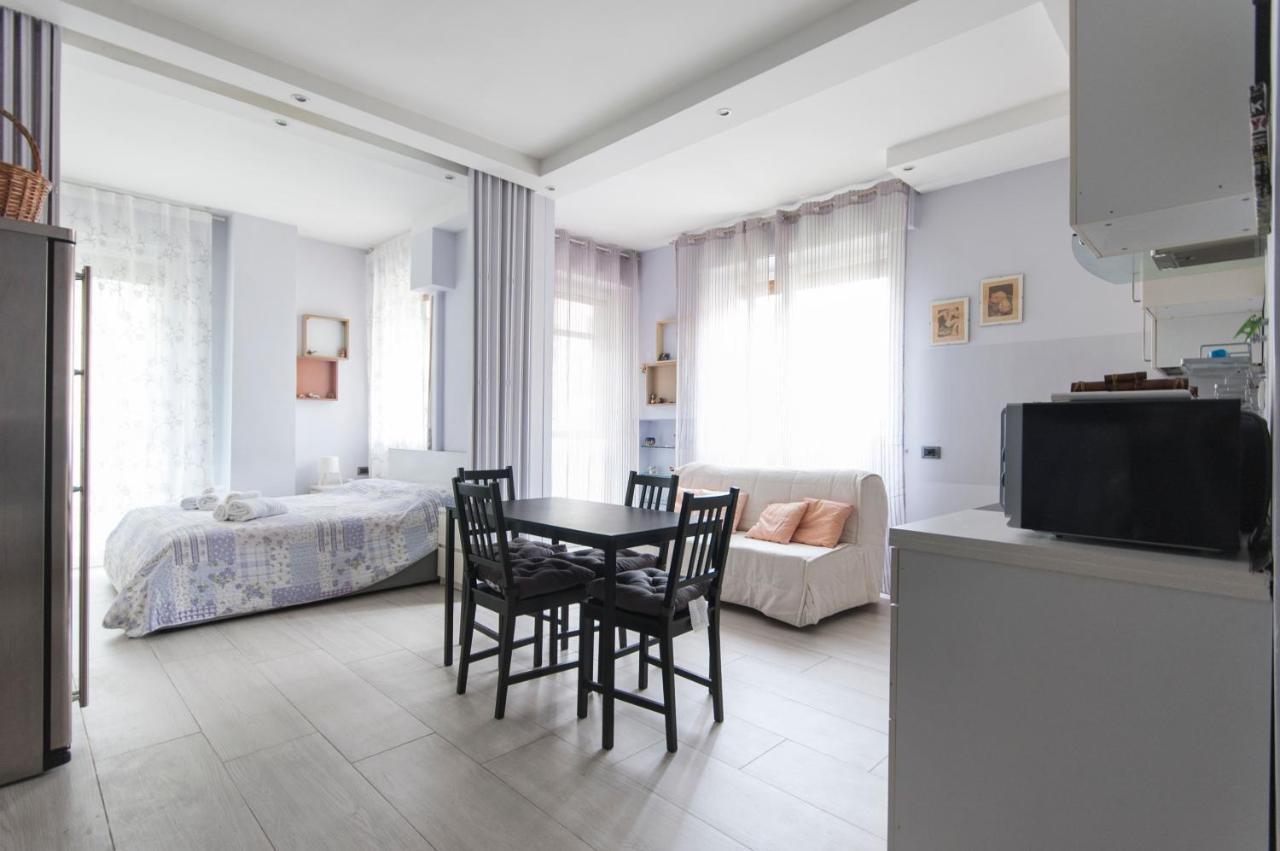 Gorgeous And Peaceful Near Metro Stop Apartment Mailand
