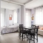 Gorgeous&Peaceful Apartment near metro stop